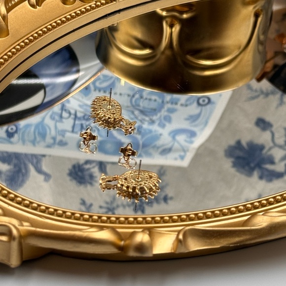 🆕 VIVIENNE WESTWOOD 🧿 BNWOT AUTH Rahmona Eye-Motif Studs with Hanging Orb Tear - Picture 7 of 16